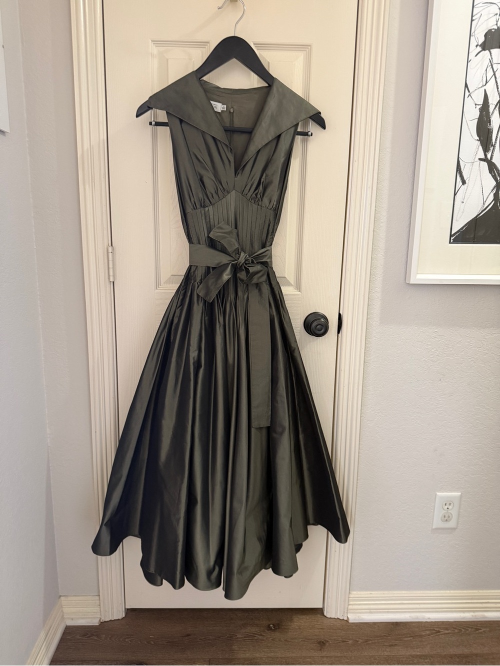 Teri Jon Olive Green Taffeta Fit‑and‑Flare Midi Dress with Pleated Waist & Bow - Picture 5 of 15